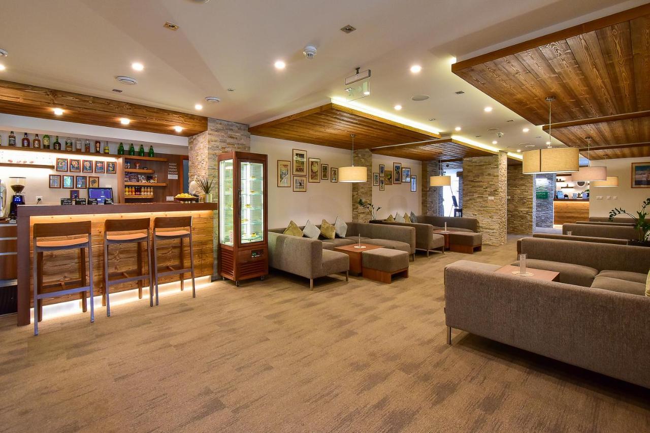 Sport Hotel *** 도노발리 외부 사진