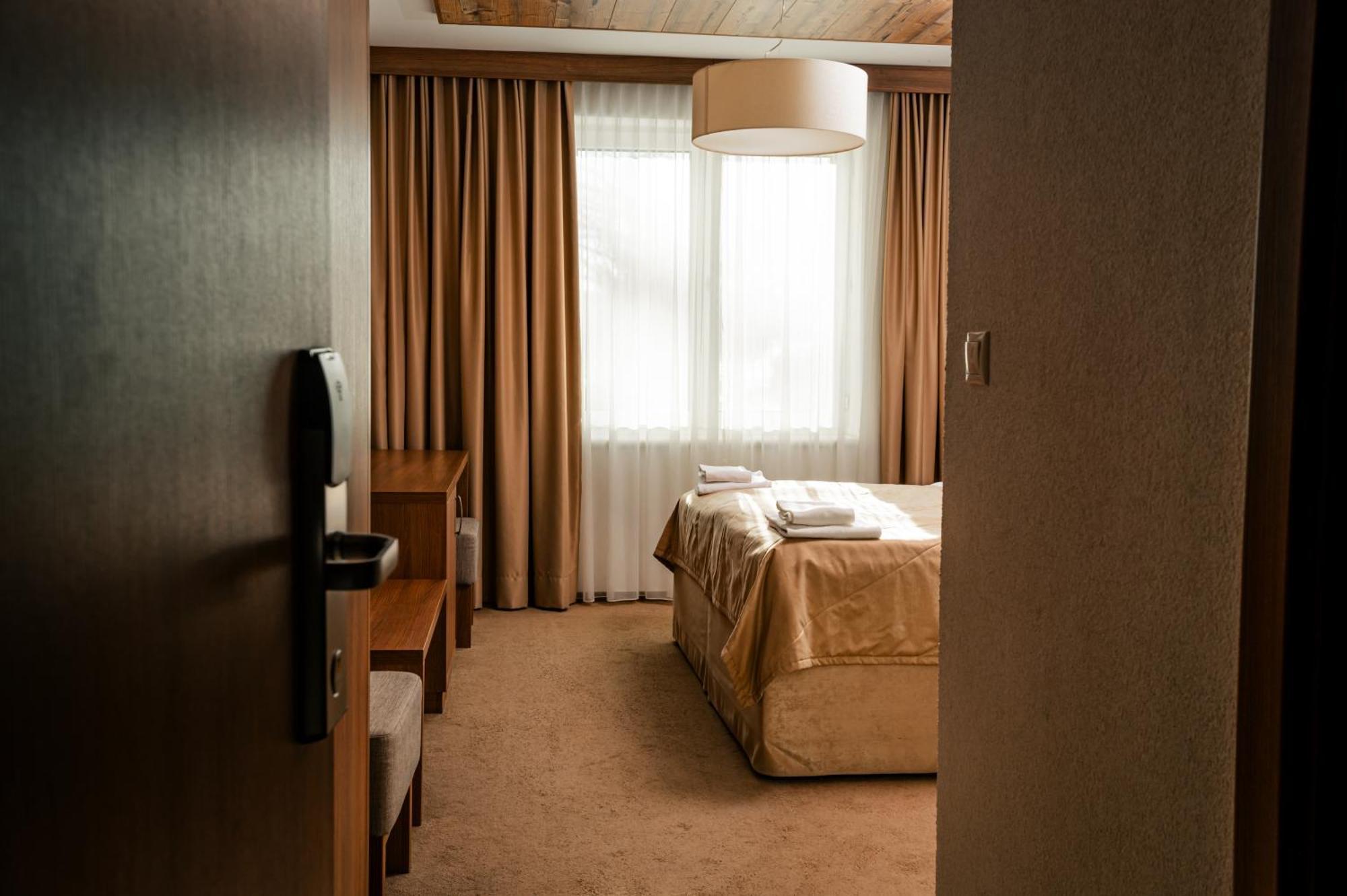 Sport Hotel *** 도노발리 외부 사진