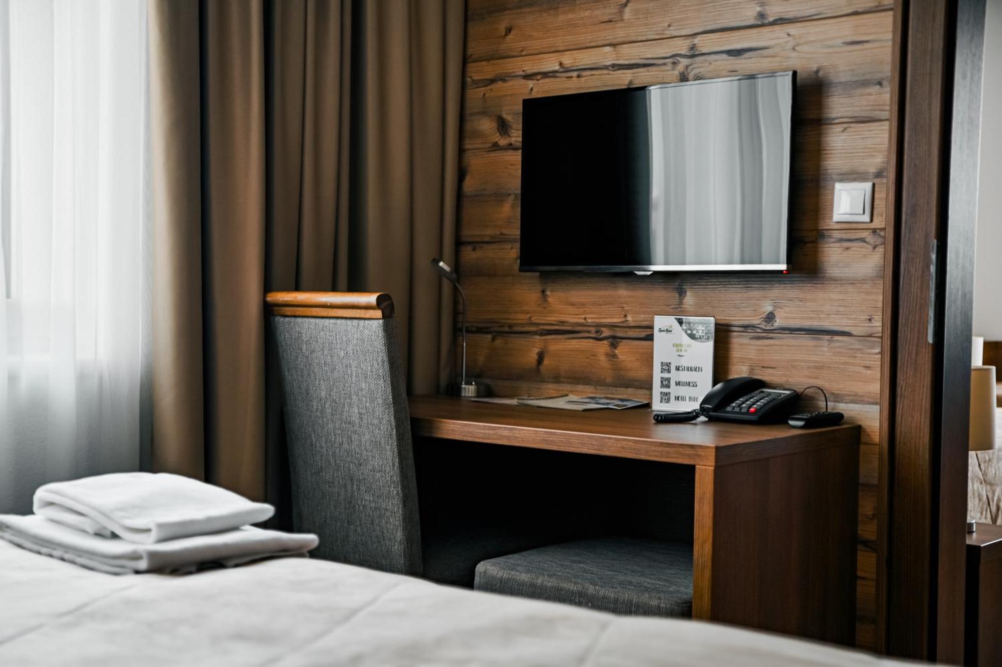 Sport Hotel *** 도노발리 외부 사진