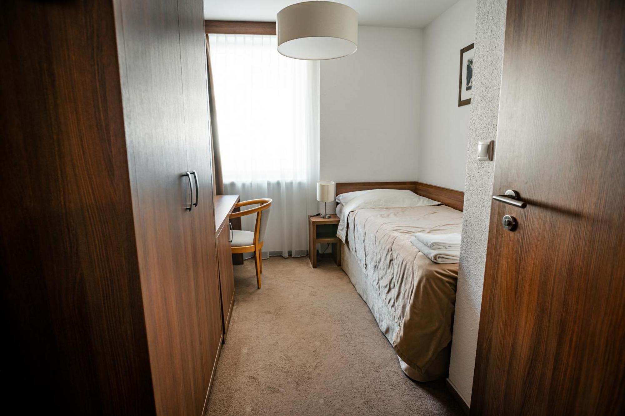 Sport Hotel *** 도노발리 외부 사진