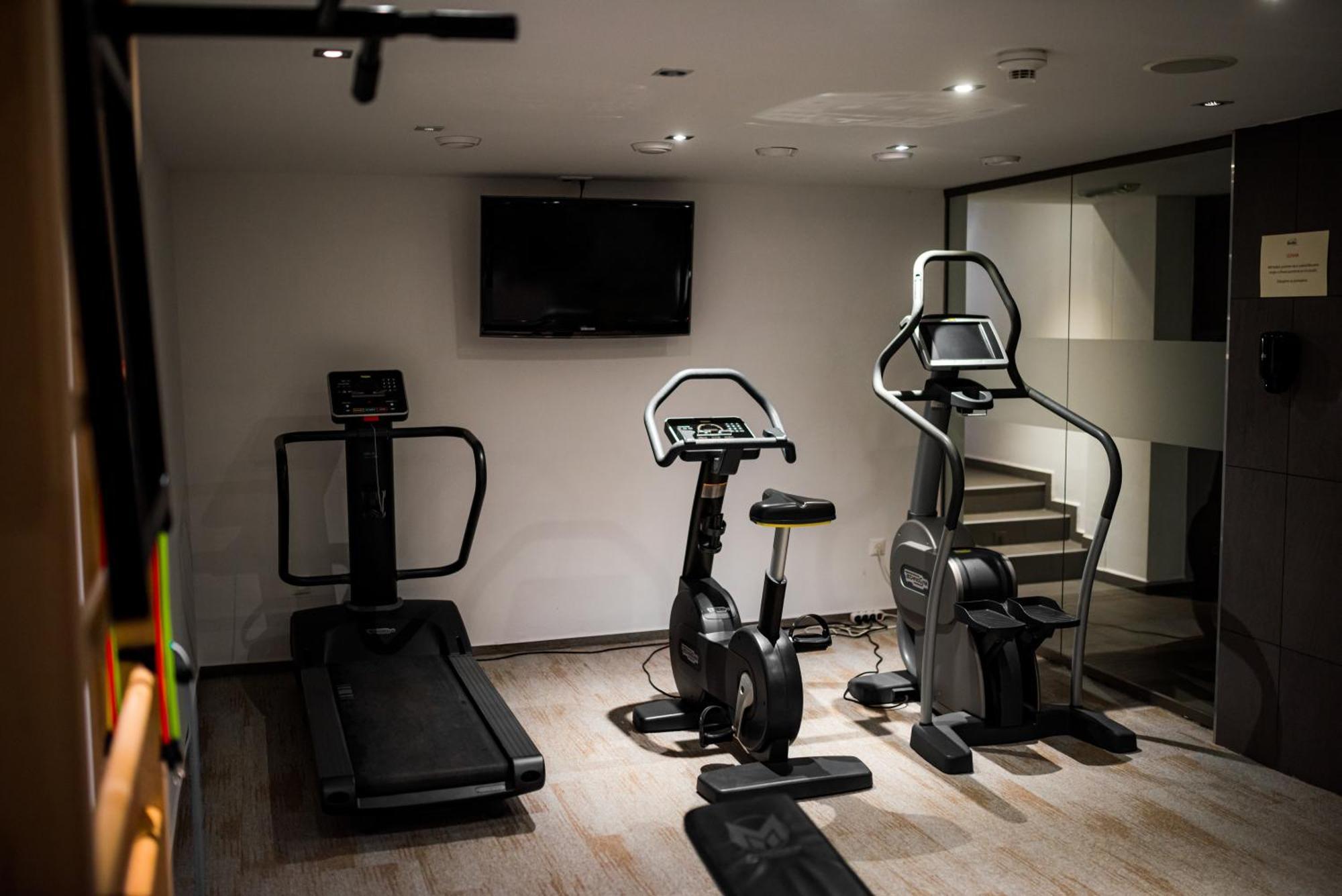 Sport Hotel *** 도노발리 외부 사진
